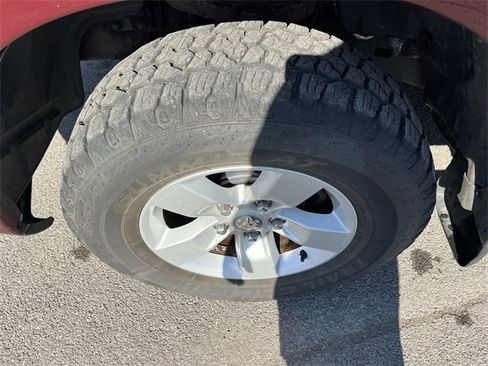 Used 2016 RAM 1500 Express image 12