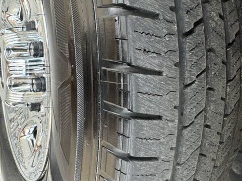 Used 2018 Chevrolet Express 2500 image 13