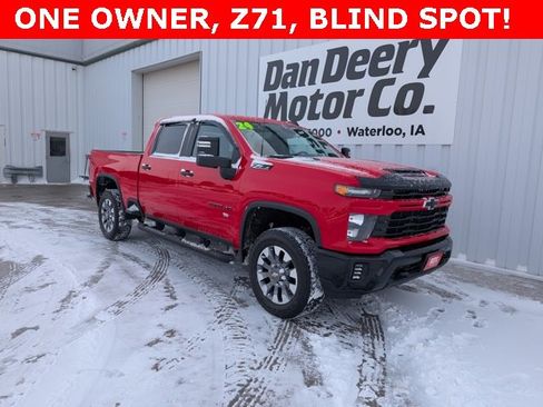 Used 2024 Chevrolet Silverado 2500 Custom w/ Custom Value Package image 1