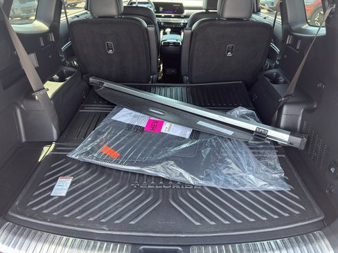 Used 2025 Kia Telluride SX Prestige X-Pro AWD/4WD image 6