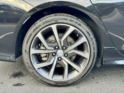 Used 2019 Buick Regal GS image 31