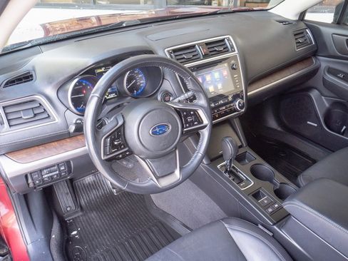 Used 2018 Subaru Outback 2.5i Limited image 9