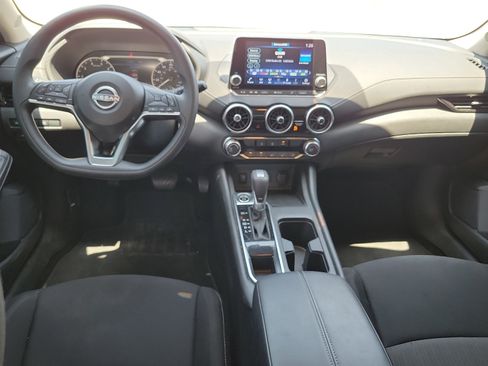 Used 2025 Nissan Sentra SV FWD image 9