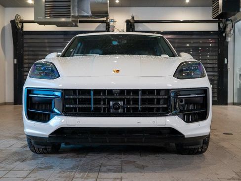 New 2026 Porsche Cayenne GTS AWD/4WD image 6