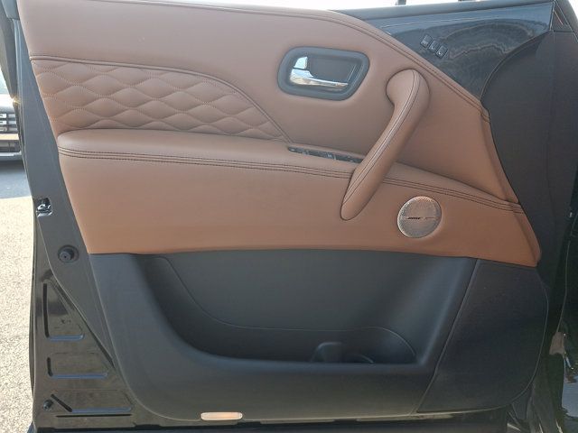 Used 2024 INFINITI QX80 Sensory w/ Cargo Package AWD/4WD image 12