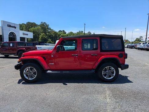 Used 2020 Jeep Wrangler Unlimited Sahara AWD/4WD image 7