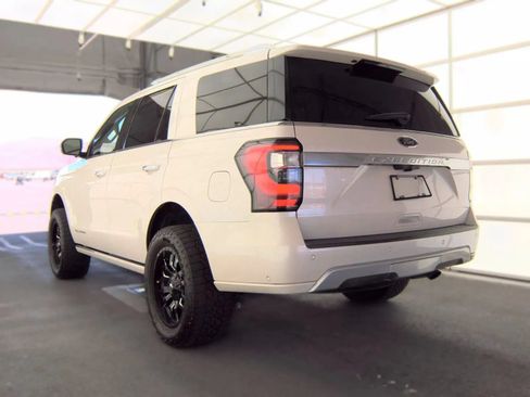 Used 2019 Ford Expedition Platinum AWD/4WD image 6
