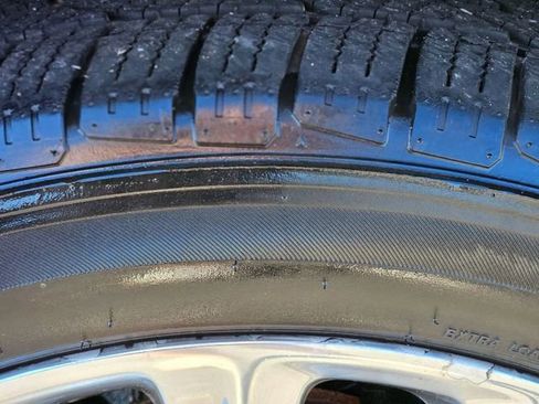 Used 2020 Cadillac Escalade Premium Luxury image 11