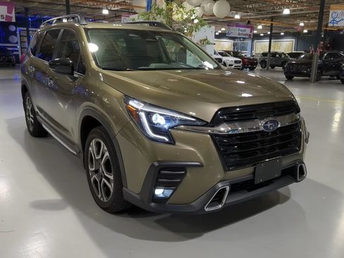 Used 2024 Subaru Ascent Touring AWD/4WD image 5