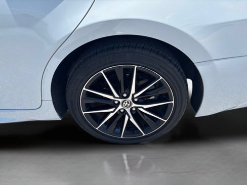 Used 2024 Toyota Camry SE FWD image 31