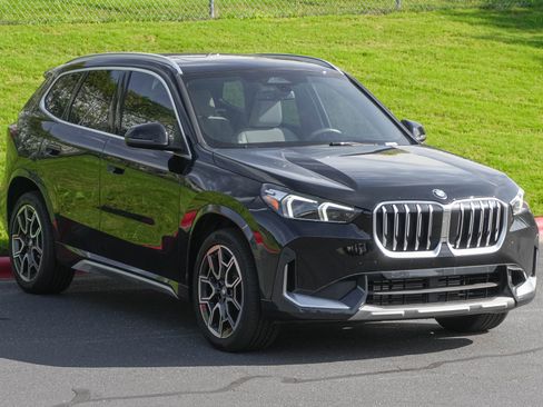 Used 2025 BMW X1 xDrive28i w/ Convenience Package AWD/4WD image 2