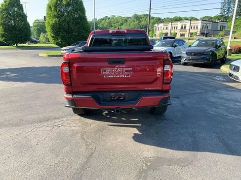 Used 2024 GMC Canyon Denali AWD/4WD image 7