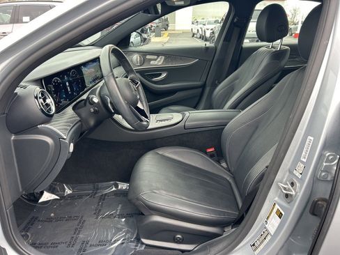 Used 2021 Mercedes-Benz E 350 Sedan image 2