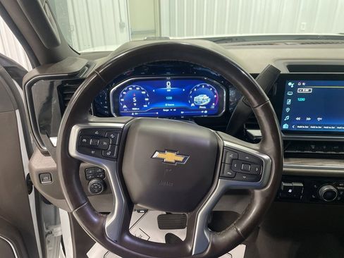 Used 2024 Chevrolet Silverado 2500 LTZ image 16