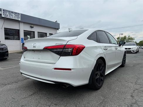 Used 2023 Honda Civic Sport image 5