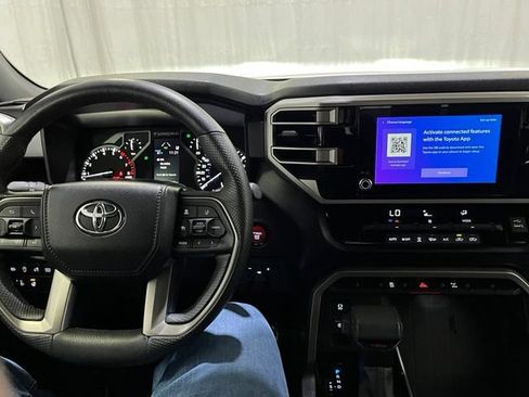 Used 2025 Toyota Tundra SR5 w/ TRD Off-Road Package AWD/4WD image 20