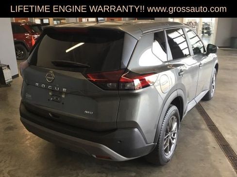 Used 2023 Nissan Rogue S AWD/4WD image 9