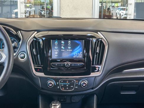 Used 2018 Chevrolet Traverse LS w/ LPO, Black Accent Package FWD image 13