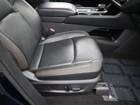 Used 2022 Nissan Pathfinder SL w/ SL Premium Package image 41