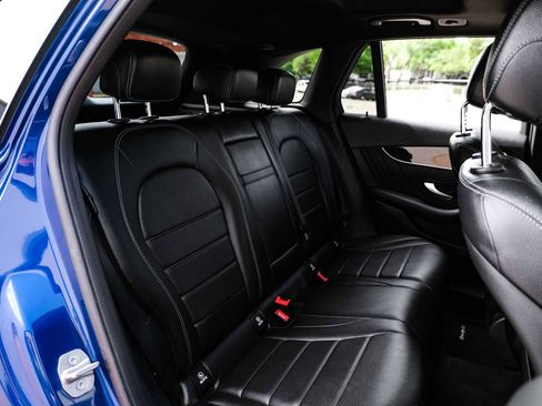 Used 2021 Mercedes-Benz GLC 300 image 39