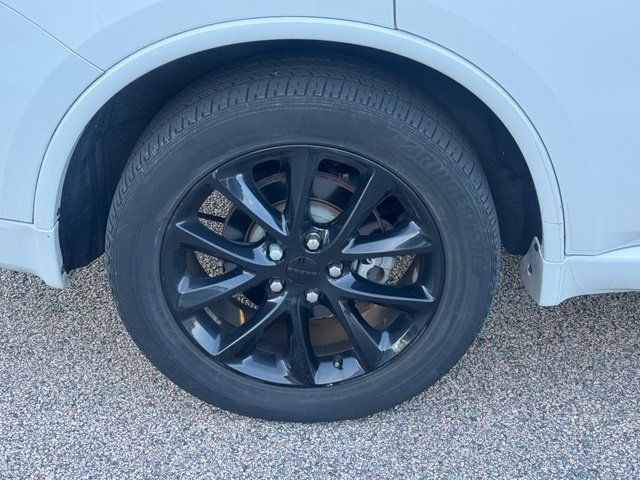 Used 2018 Dodge Durango R/T w/ Technology Group AWD/4WD image 12