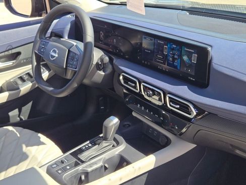 New 2026 Nissan Sentra SL w/ Floor Mat Package FWD image 7