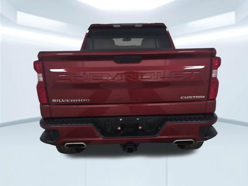 Used 2020 Chevrolet Silverado 1500 Custom w/ Custom Value Package image 7