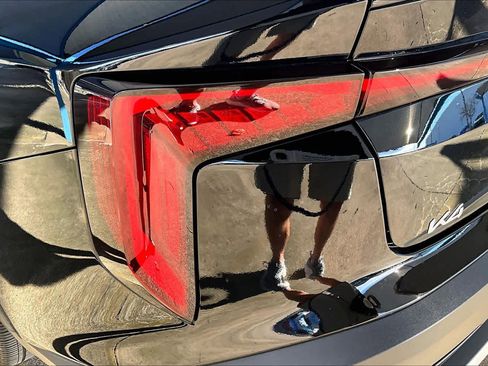 Used 2025 Kia K4 LXS image 27