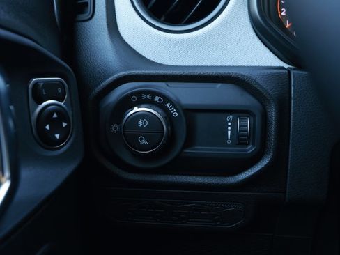 New 2026 Jeep Gladiator Sport image 15