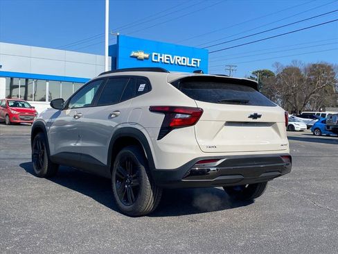 New 2026 Chevrolet Trax ACTIV w/ Driver Confidence Package FWD image 5