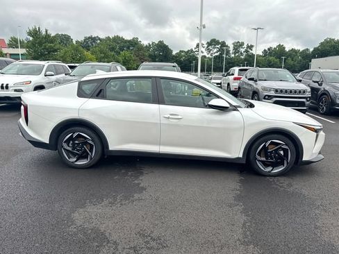 Certified 2025 Kia K4 EX FWD image 6