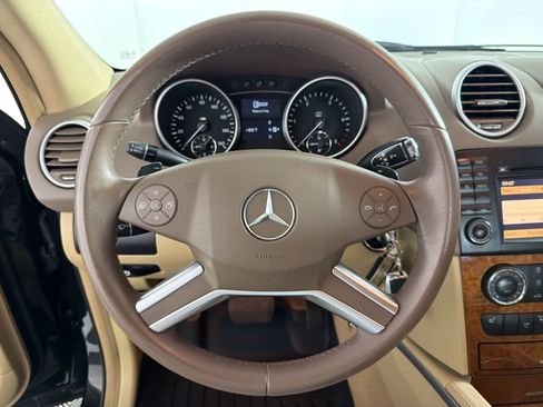 Used 2009 Mercedes-Benz ML 320 BlueTEC 4MATIC image 11