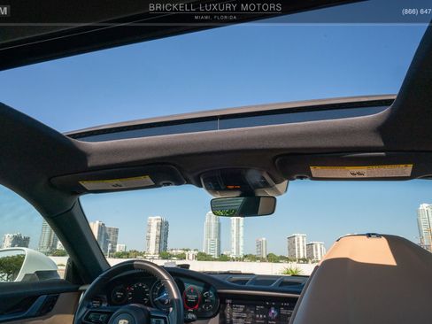 Used 2020 Porsche 911 Carrera image 20