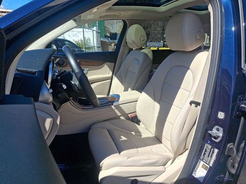 Used 2022 Mercedes-Benz GLC 300 GLC 300 image 11