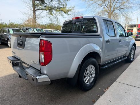 Used 2018 Nissan Frontier SV w/ Value Truck Package image 5