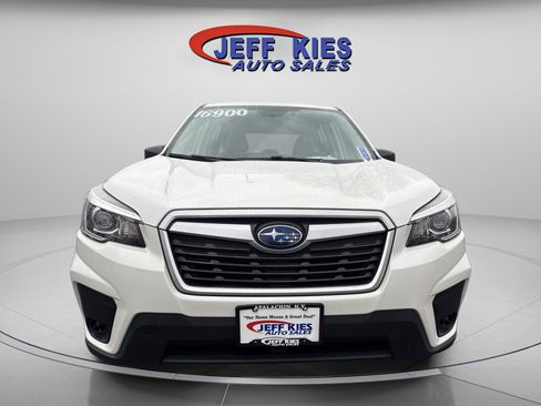 Used 2019 Subaru Forester AWD/4WD image 2