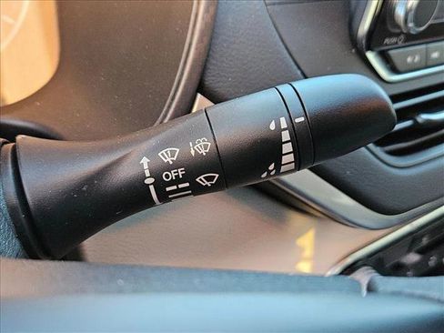 Used 2021 Nissan Altima 2.5 SV image 13