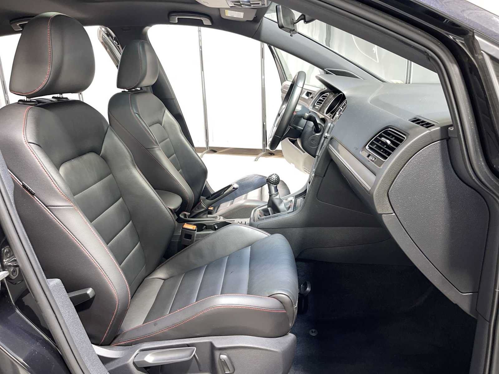 Used 2019 Volkswagen GTI SE w/ SE Experience Package FWD image 14