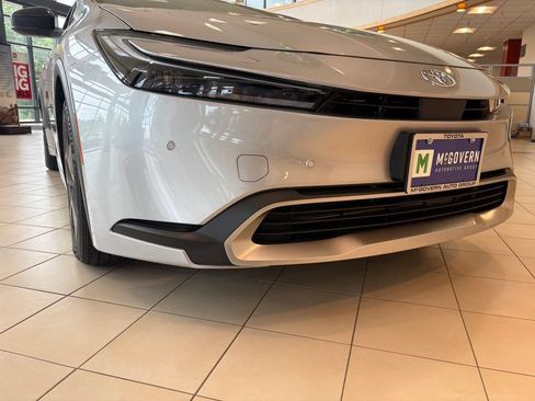 New 2026 Toyota Prius Plug-In Hybrid FWD image 7