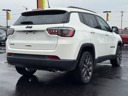 Used 2021 Jeep Compass Latitude w/ Sun and Sound Group AWD/4WD image 8