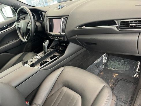 Used 2020 Maserati Levante AWD/4WD image 15