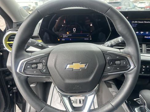 Certified 2025 Chevrolet Trax LT w/ Driver Confidence Package image 34