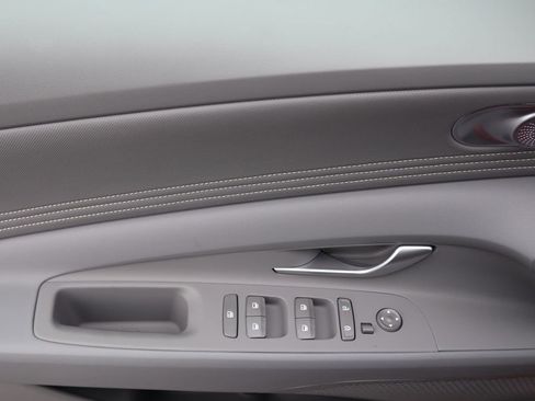 Certified 2025 Hyundai Elantra SEL w/ Cargo Package image 23