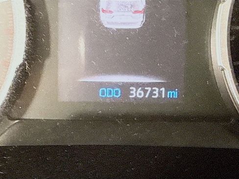 Used 2020 Toyota RAV4 LE image 16