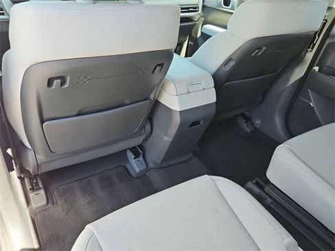 Certified 2025 Hyundai Santa Fe Calligraphy image 18