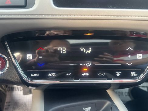 Used 2016 Honda HR-V EX image 30