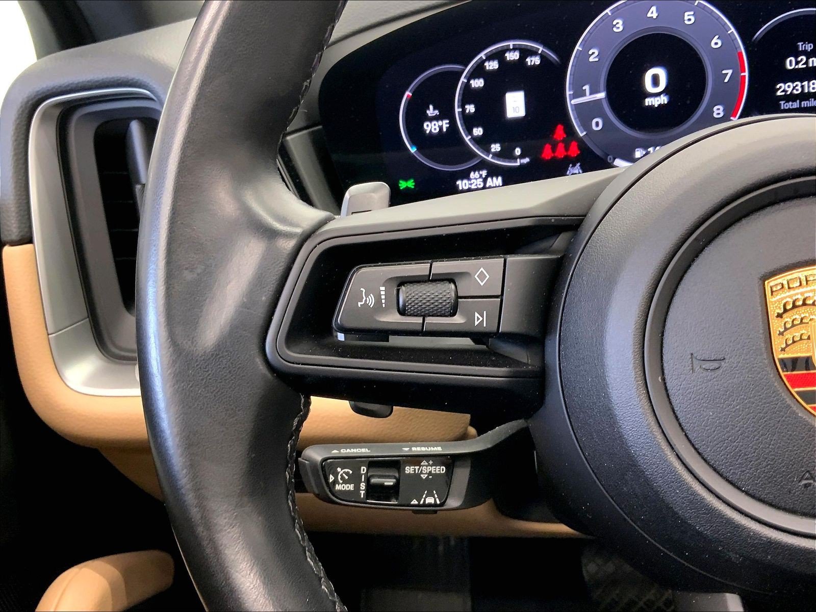 Certified 2024 Porsche Cayenne AWD/4WD image 15