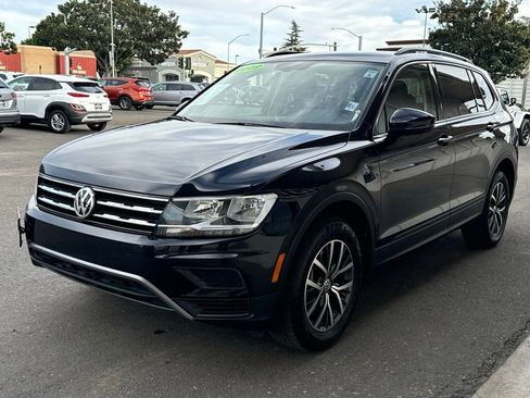 Used 2019 Volkswagen Tiguan SE w/ Panoramic Sunroof Package AWD/4WD image 7
