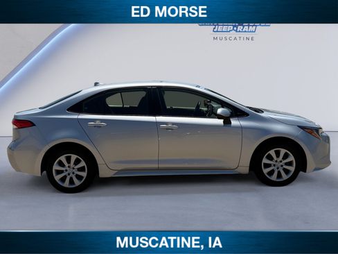 Used 2021 Toyota Corolla LE FWD image 6