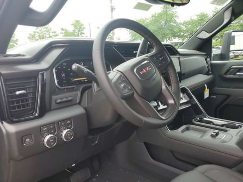 New 2026 GMC Sierra 2500 AT4 w/ Technology Package AWD/4WD image 7